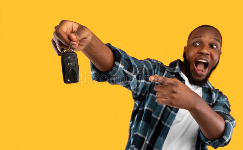 Auto Insurance for Under-25s: How to Cut Your Premium in Half