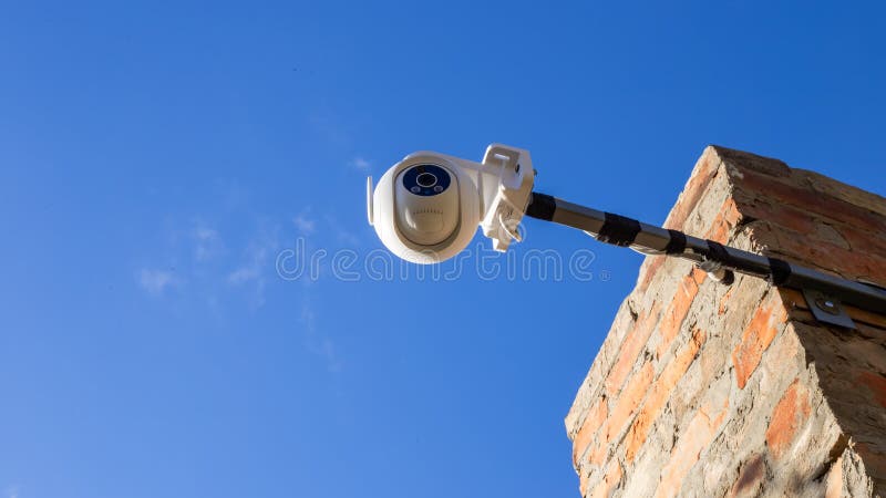 Best Outdoor Security Cameras 2026 — Night Vision & AI Detection